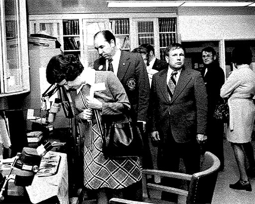 Historic-Lions-photo-2_crop Historic-Lions-photo-2_crop