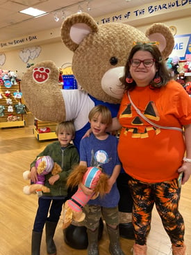 Mindy build a bear
