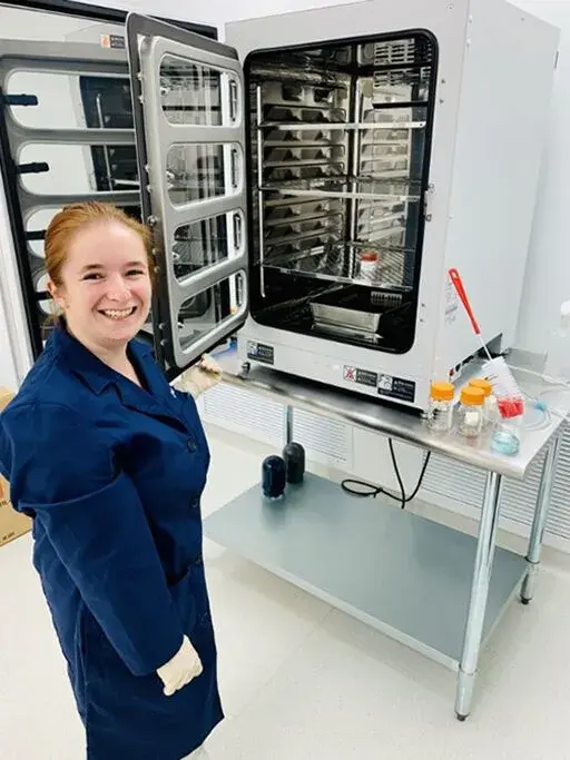 Research-photo_512px Research-photo_512px