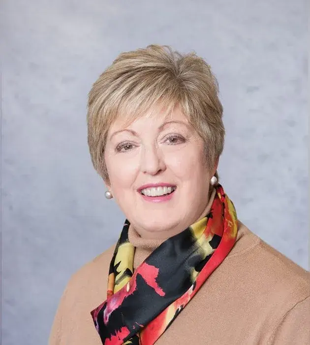 Web_LeadershipPhotos_Hollingsworth-2